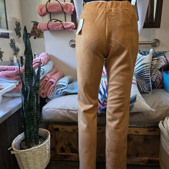 NWT! Faux Suede Laced Pants - Picture 8 of 10